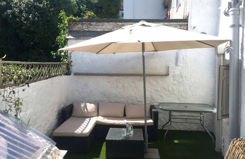 Shaldon Cottage | Charming Lovingly Restored Beachside Cottage Free bank holiday regatta week