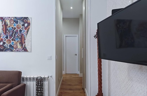 Ciudad Lineal Apartment | Charming Madrid Las Ventas - 4 bedrooms