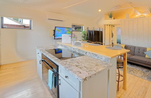 Reno House | Charming Midtown Retreat w/private yard