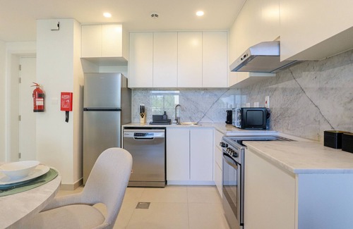 Umm Suqeim 3 Apartment | Charming Modern Apartment Close To The Souk in MJL