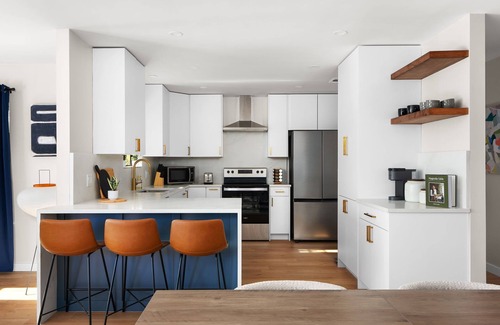 West Oak Hill House | Charming Modern Retreat in the Heart of Austin!