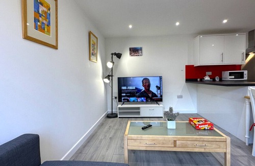 Headington House | Charming New 2BR Detached House-Central Headington