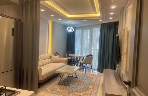 Zeytinburnu Apartment | Charming New Studio next to Istanbul Fisekhane & Marmaray Metro Station