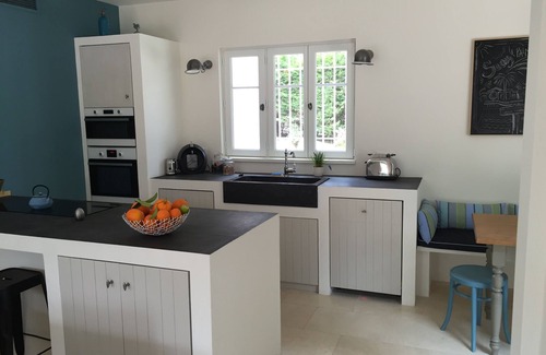 Cavalaire-sur-Mer Villa | CHARMING NEWLY RENOVATED HOUSE WITH NICE POOL (AIR CONDITIONING & WIFI)