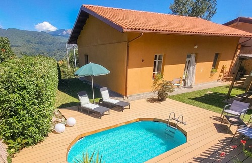Camporgiano Villa | Charming newly renovated cottage great view, own pool, walk to bar/shop. WIFI!
