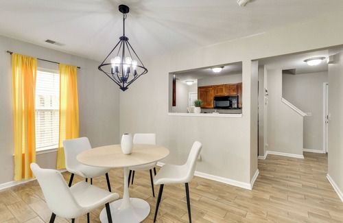 North Charleston House | Charming North Charleston Townhome - Pets Welcome!