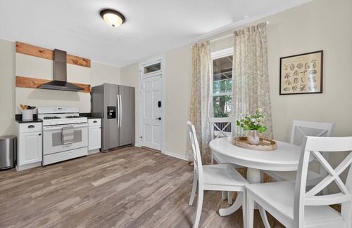 Tower Grove South House | Charming Oasis, Centralized & Walkable