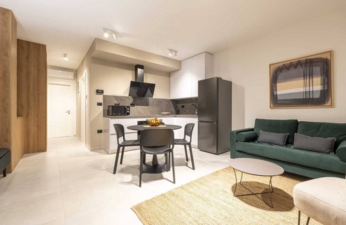 Vintijan Apartment | Charming One-Bedroom apartment with Parking
