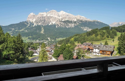 Cortina d'Ampezzo Apartment | Charming penthouse with breathtaking views