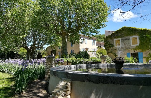 Apt Apartment | Charming period dovecote with communal swimming pool, plane trees and fountains