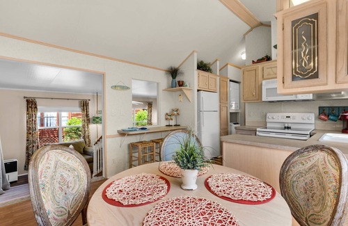 Upper Grand Lagoon Cottage | Charming pet-friendly cottage in a gated resort with amenities on the east end of Panama City Beach!