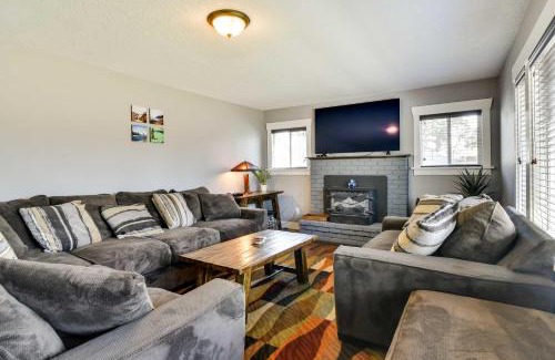 Oak Grove House | Charming Portland Home, Walk to Light Rail!
