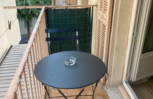 Riquier Apartment | Charming, quiet apartment near Garibaldi and Port Lympia