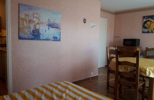 Vielle-Chapelle Apartment | Charming, quiet, sunny studio near the beach