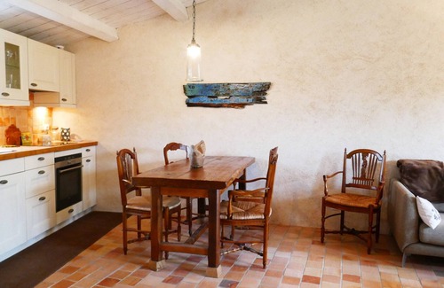 Noirmoutier-en-l'Ile House | Charming Renovated House with Garden, Parking, and Close to Shops and Sea