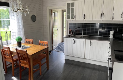 Vimmerby Ski Chalet | Charming red cottage by the golf course – near Vimmerby and Astrid Lindgren's World | SE05090