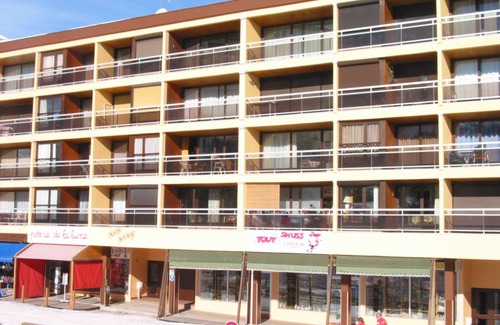 La Toussuire Apartment | Charming Renovated Studio for 4, 80m from Slopes, Heart of La Toussuire
