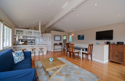 Marine Terrace House | Charming Rental on Marine Terrace! Fabulous Location, Pet-Friendly Too!