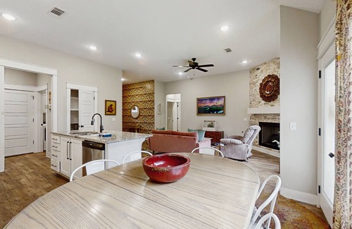 Bella Vista House | Charming retreat home w/disc golf gear, gourmet kitchen, & a spacious backyard