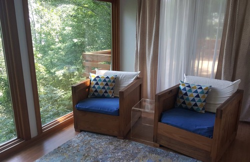 Montross Cabin | Charming riverfront cabin perfect for a kicked back get-a-way!