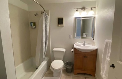 St. Maries House | Charming Room 2 in St. Maries Inn