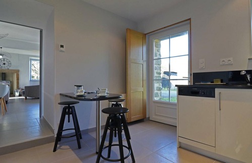 Menil-Gondouin Cottage | Charming rural house with garden, near hiking trails and lake in Normandy