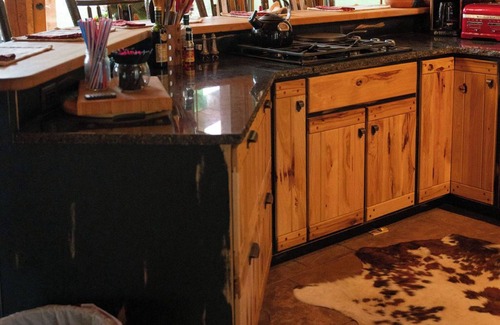 Rockwood Cabin | Charming Rustic Cabin in Rockwood, PA.