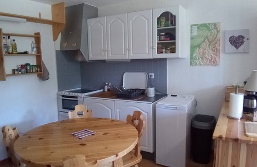 Correncon-en-Vercors Apartment | Charming Studio in Corrençon-en-Vercors: 4 guests, 28m², Nature Retreat with Balcony