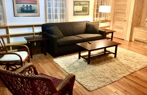Saugerties Cottage | Charming Saugerties Cottage on Creek