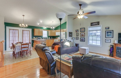 Shenandoah House | Charming Shenandoah Retreat w/Deck!