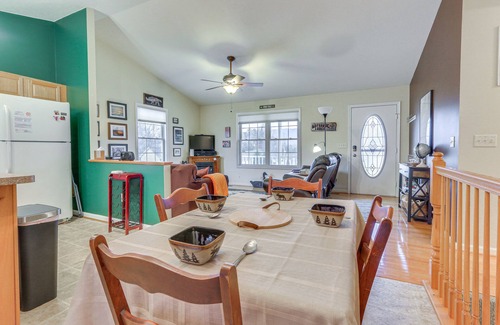 Shenandoah House | Charming Shenandoah Retreat w/Deck!