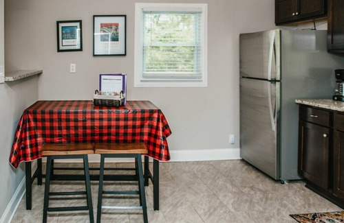 Greer House | Charming Southern Cove - Heart of Downtown Greer