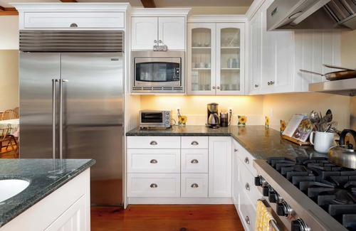 Ladera House | Charming, Spacious, Furnished Rental With Large & Verdant Grounds