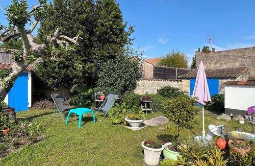 Le Chateau-d'Oleron Apartment | Charming studio in the heart of nature – Close to beaches and bike rides