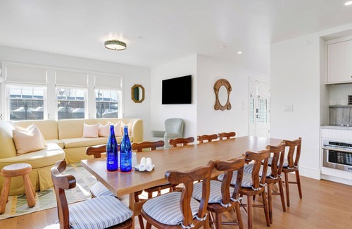 Hampton Bays House | Charming, Stand-alone, 2-Story Garden Cottage at Historic Canoe Place Inn