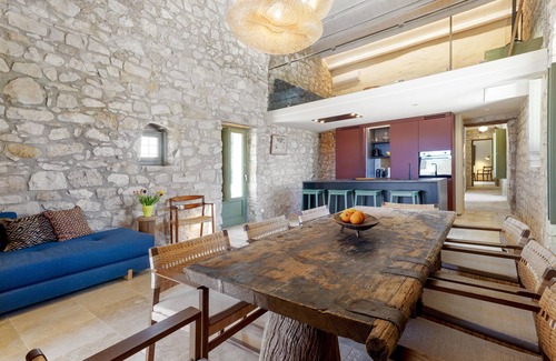 Scicli Villa | Charming stone farmhouse with swimming pool between countryside and sea