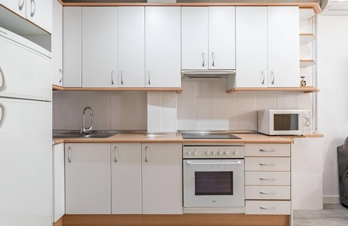 Prosperidad Apartment | Charming Studio Avenida América - Your cozy shelter in Madrid