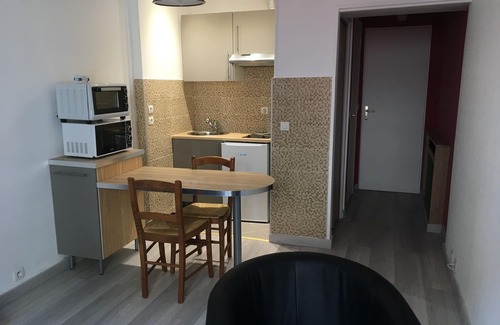 (le) Mesnil Hue Apartment | Charming studio for 2 in Granville