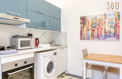 Floriana Apartment | Charming Studio home in Floriana's Heart w/WIFI