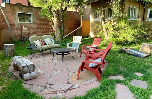 City Park Apartment | Charming Studio in Heart of City Park-Minutes to downtown! MANY AMENITIES!