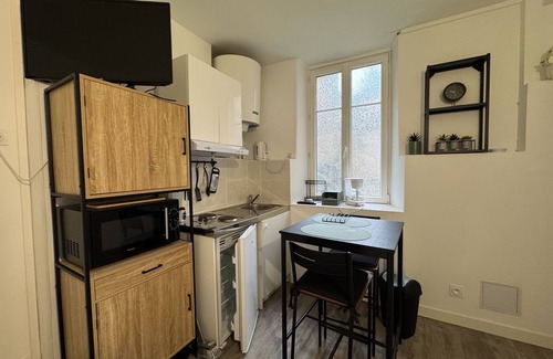 Saint-Nicolas Apartment | Charming studio in the city center