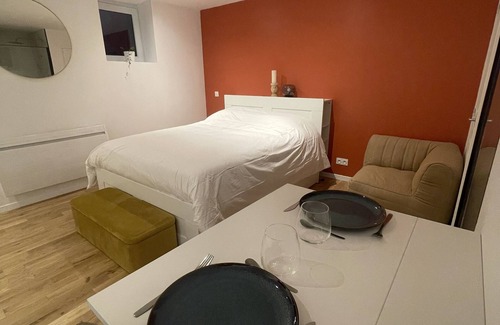Bois-Grenier Apartment | Charming studio near Lille