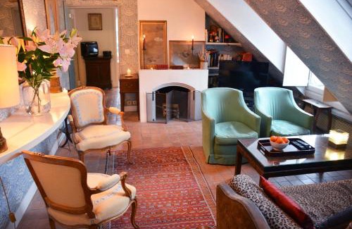 Quartier de la Place-Vendome Apartment | Charming Studio Near Louvre