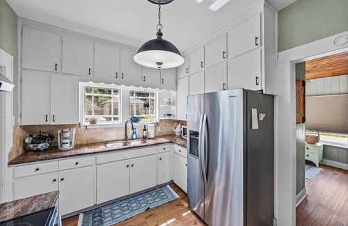 Dixieland House | Charming three bedroom one bath bungalow located n Dixieland Historic District