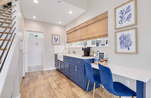 Dunedin House | Charming Tiny Home w/Pool in Downtown Dunedin