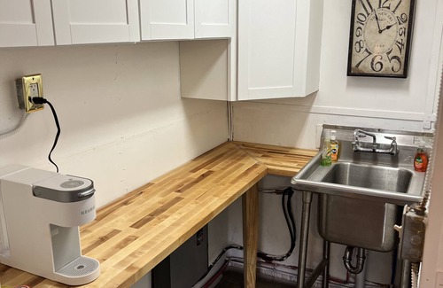 Sardis Cabin | Charming tiny house with AC in delightful Sardis Lake.