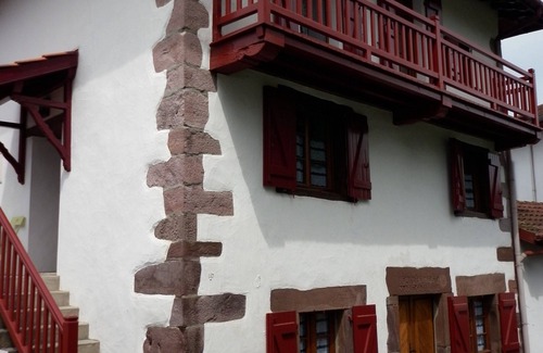 Uhart-Cize House | Charming town house, 2 steps from the medieval city of St Jean Pied de Port