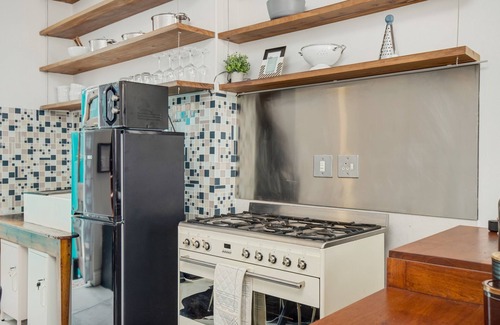 Bo'Kaap Apartment | Charming Townhouse In Vibrant Bo-kaap