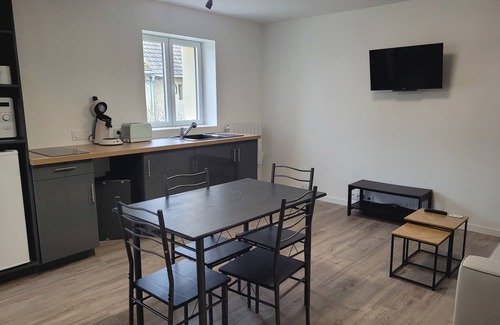 Quincy-Voisins Apartment | Charming triplex near Disney