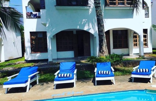 Western Province Villa | Charming two bedroom villa with WiFi, AC in fantastic Diani